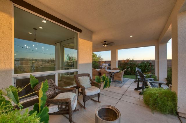501 Overstone Avenue, Madera, CA 93636