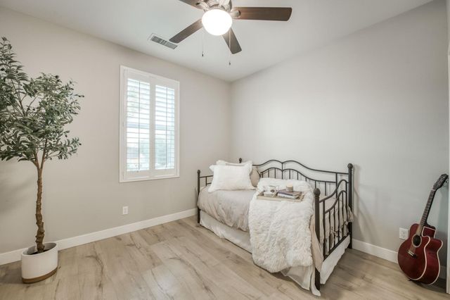 501 Overstone Avenue, Madera, CA 93636