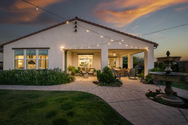 501 Overstone Avenue, Madera, CA 93636