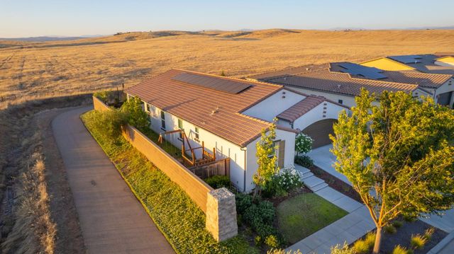501 Overstone Avenue, Madera, CA 93636