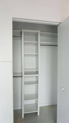 151 SE 1st St 3304, Miami, FL 33131