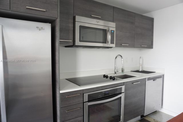 151 SE 1st St 3304, Miami, FL 33131