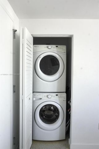 151 SE 1st St 3304, Miami, FL 33131