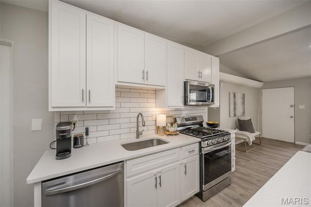 7210 Berkridge Drive, Hazelwood, MO 63042