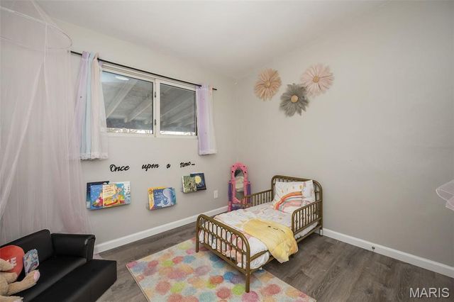 7210 Berkridge Drive, Hazelwood, MO 63042