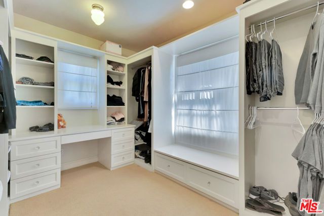 11951 Landale Street, Studio City (los Angeles), CA 91607