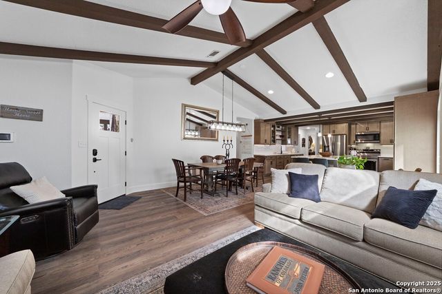 667 Ranch Rim, Hunt, TX 78024