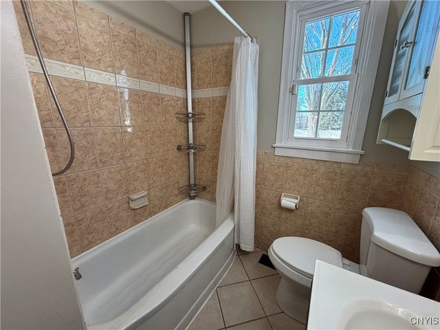 7 Parkwood Drive, Dewitt, NY 13057