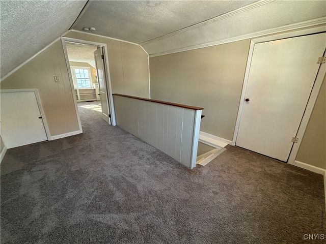 7 Parkwood Drive, Dewitt, NY 13057