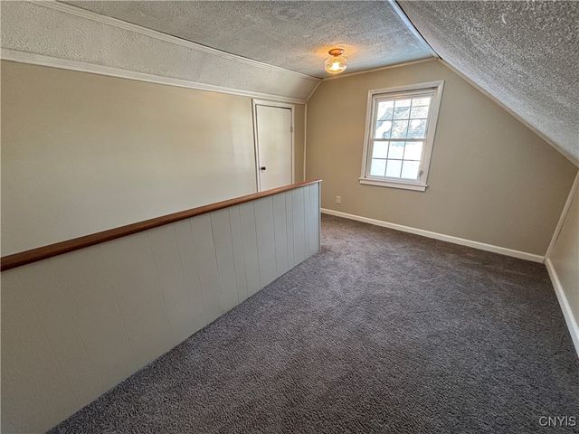 7 Parkwood Drive, Dewitt, NY 13057