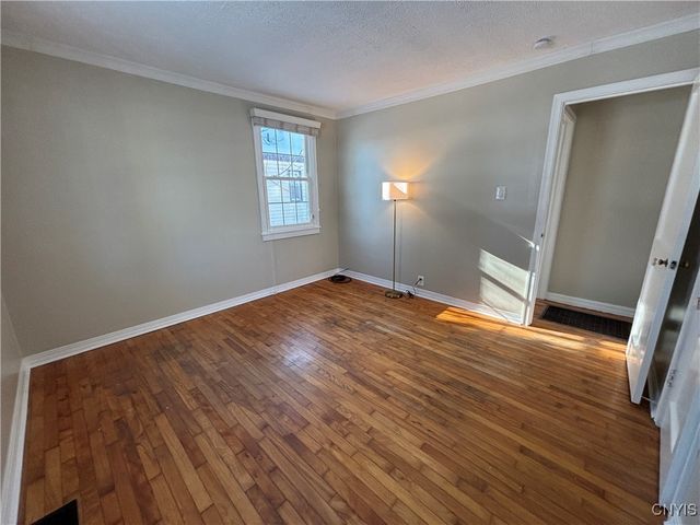 7 Parkwood Drive, Dewitt, NY 13057