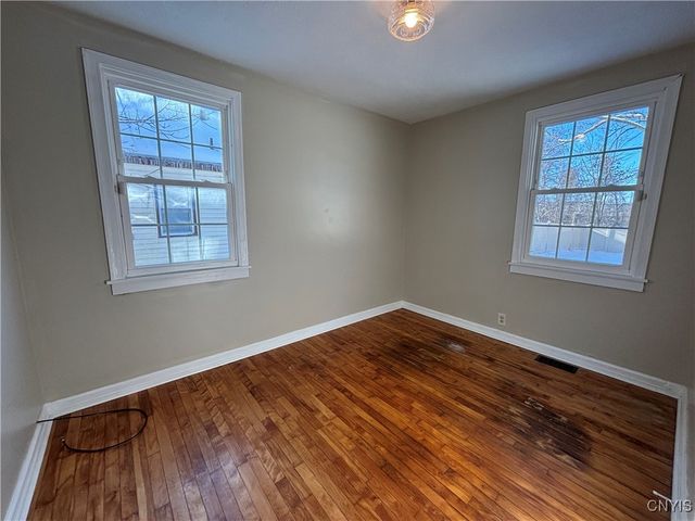 7 Parkwood Drive, Dewitt, NY 13057