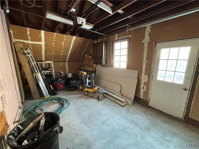 7 Parkwood Drive, Dewitt, NY 13057