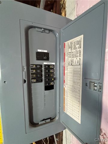 7 Parkwood Drive, Dewitt, NY 13057