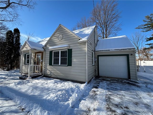7 Parkwood Drive, Dewitt, NY 13057