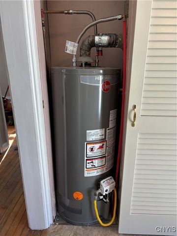 7 Parkwood Drive, Dewitt, NY 13057