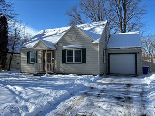 7 Parkwood Drive, Dewitt, NY 13057