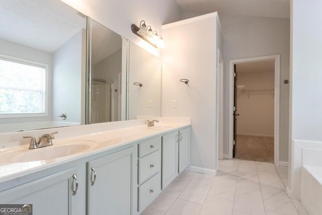 6005 Ambercrest Court, Buford, GA 30518