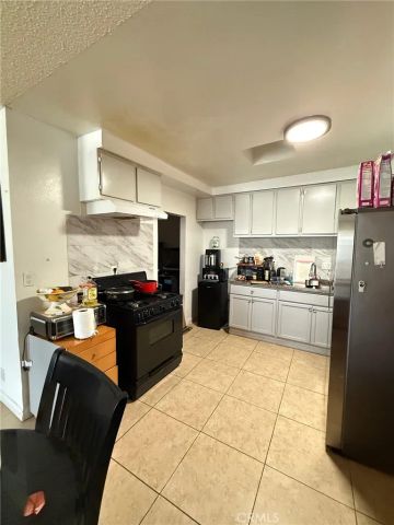 7596 Fillmore, Buena Park, CA 90620