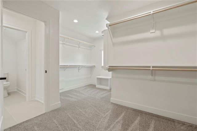 2008 NE Bluestone Drive, Lee's Summit, MO 64064