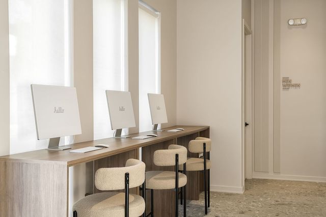 8007 W Belmont Avenue 101, River Grove, IL 60171