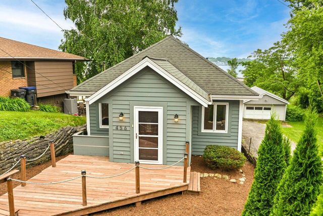 456 W Wisconsin AVENUE, Pewaukee, WI 53072