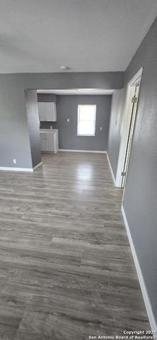 1040 Clower, San Antonio, TX 78201