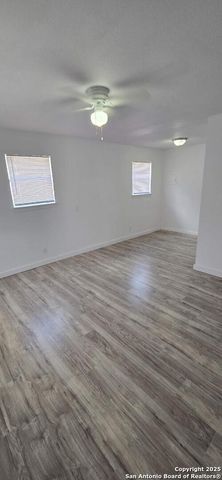 1040 Clower, San Antonio, TX 78201