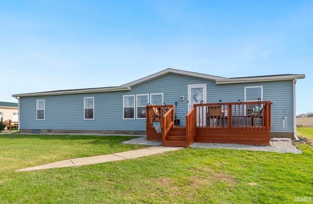 3395 W Crystal Lake Road, Warsaw, IN 46580