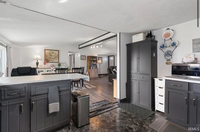 3395 W Crystal Lake Road, Warsaw, IN 46580