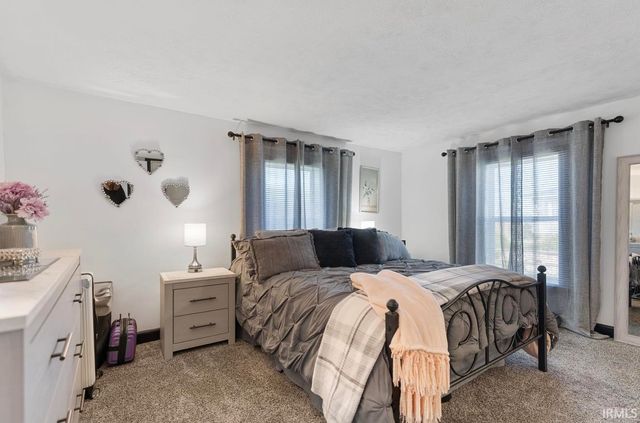 3395 W Crystal Lake Road, Warsaw, IN 46580