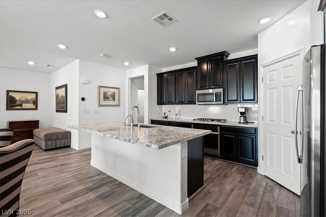 4368 Wonderful Life Street, Las Vegas, NV 89129