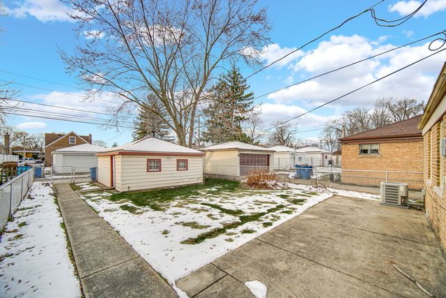 12510 S Elizabeth Street, Calumet Park, IL 60827