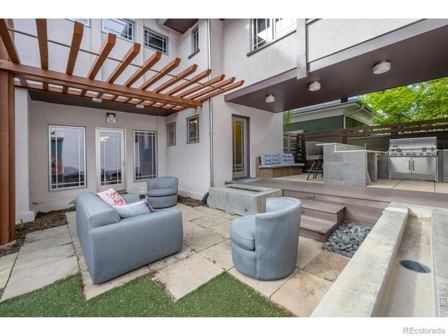 834 Confidence Drive, Longmont, CO 80504