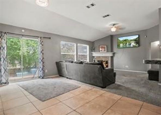 412 N Waterford Oaks Drive, Cedar Hill, TX 75104