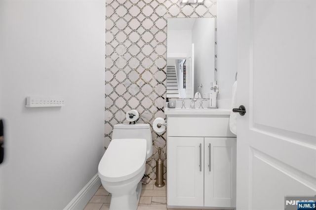 34 Lafayette Avenue, Cliffside Park, NJ 07010