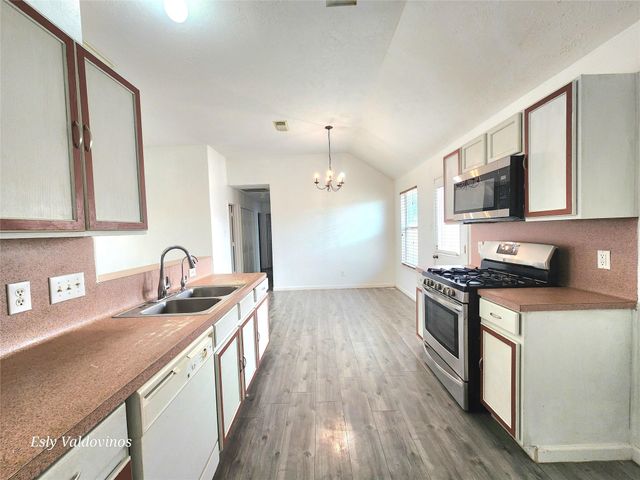 638 Aldenwick Lane, Houston, TX 77073