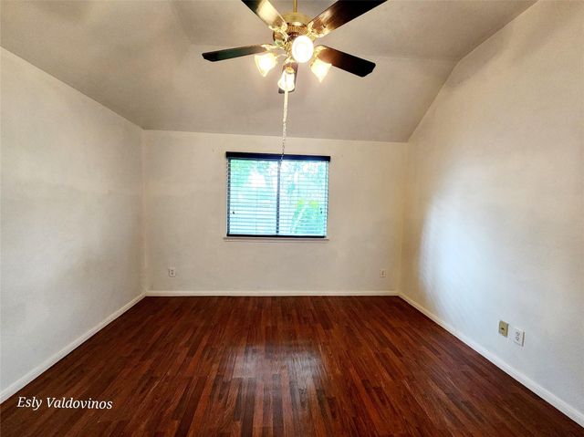 638 Aldenwick Lane, Houston, TX 77073