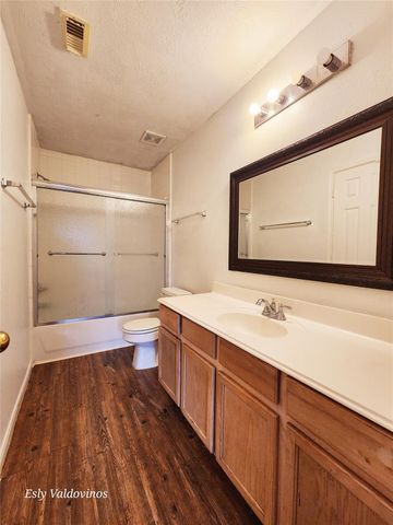 638 Aldenwick Lane, Houston, TX 77073