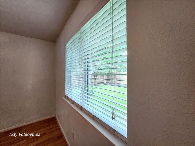 638 Aldenwick Lane, Houston, TX 77073