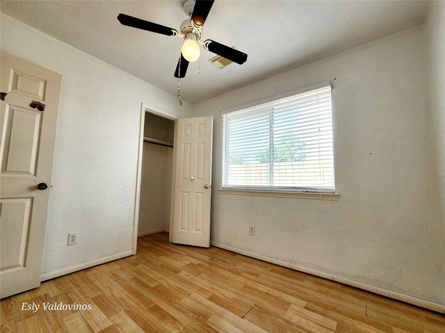 638 Aldenwick Lane, Houston, TX 77073