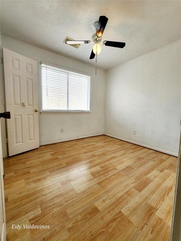 638 Aldenwick Lane, Houston, TX 77073