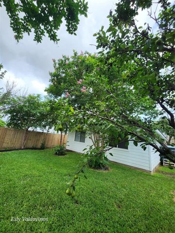 638 Aldenwick Lane, Houston, TX 77073
