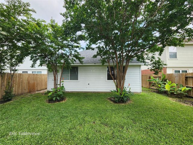 638 Aldenwick Lane, Houston, TX 77073