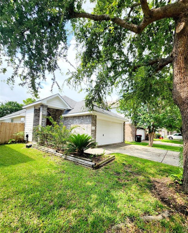 638 Aldenwick Lane, Houston, TX 77073