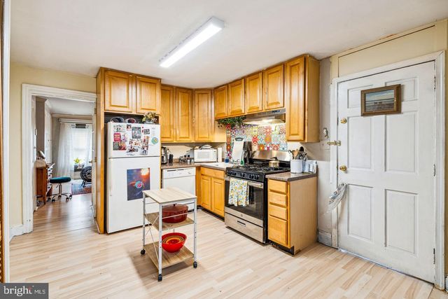 129 GAY ST, Philadelphia, PA 19127