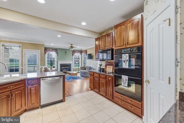 400 BEALL AVE, Luray, VA 22835