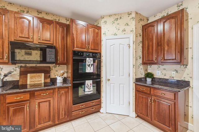 400 BEALL AVE, Luray, VA 22835