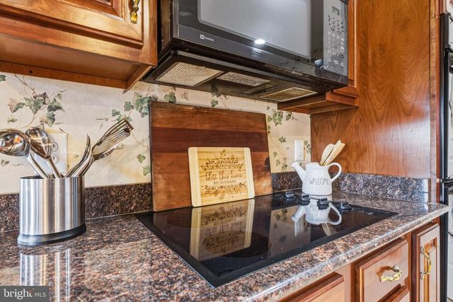 400 BEALL AVE, Luray, VA 22835