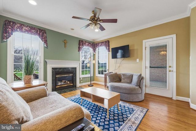 400 BEALL AVE, Luray, VA 22835